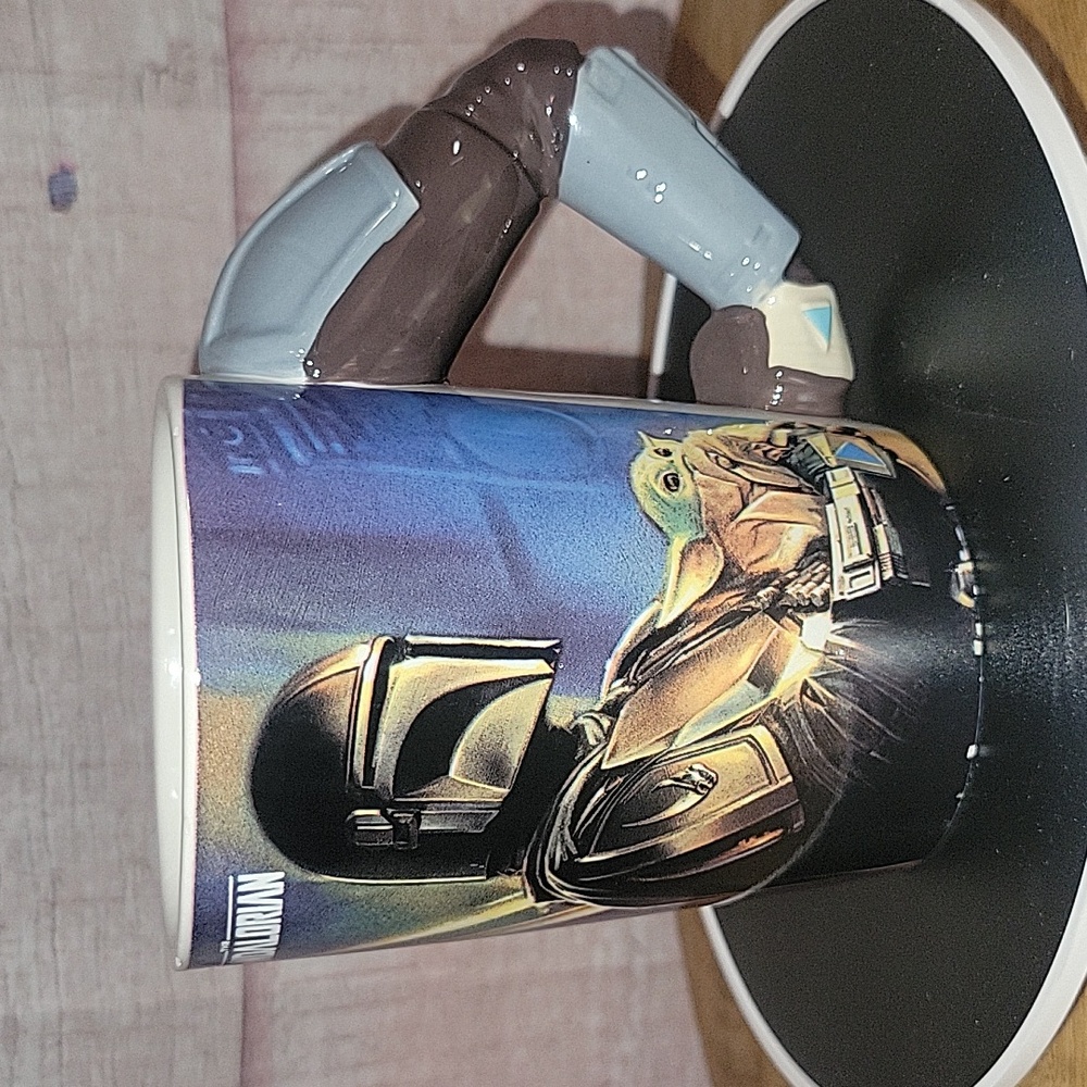 Star Wars The Mandalorian Mug - Picture 5 of 6